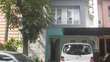 Dijual Rumah Bagus Minimalis Di Puri Town House, Bintaro Sektor 9