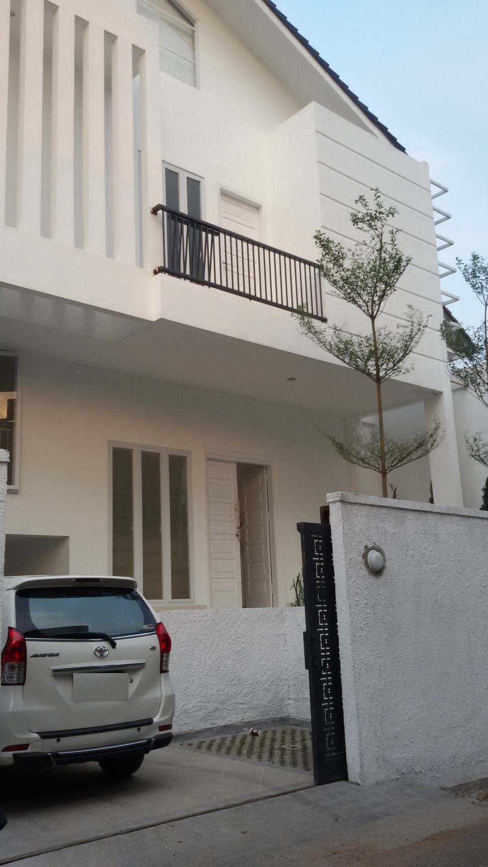 Rumah siap huni,brand new di Cilandak Jakarta selatan