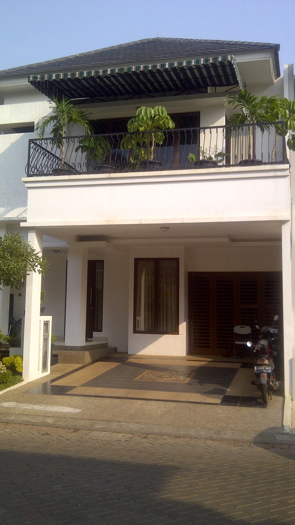 Rumah siap huni,minimalis di sektor 9 Bintaro Jaya