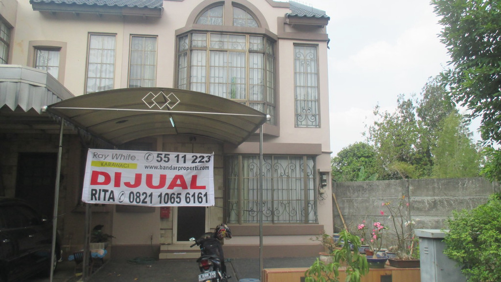 Dijual Rumah Taman New Britania Fully Furnished  - Lippo Karawaci