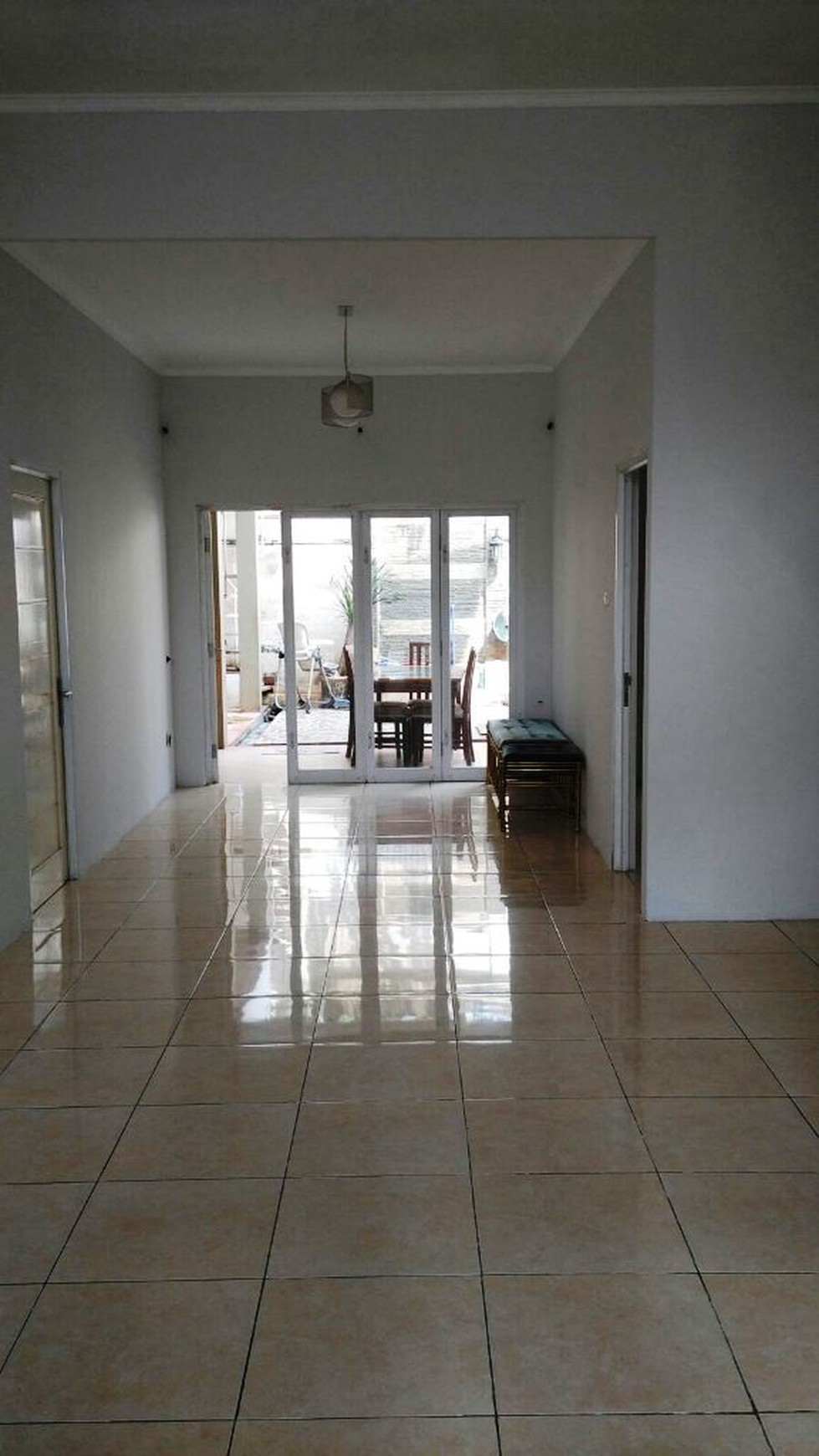 Rumah Mewah,halaman luas,s.pool di cipete