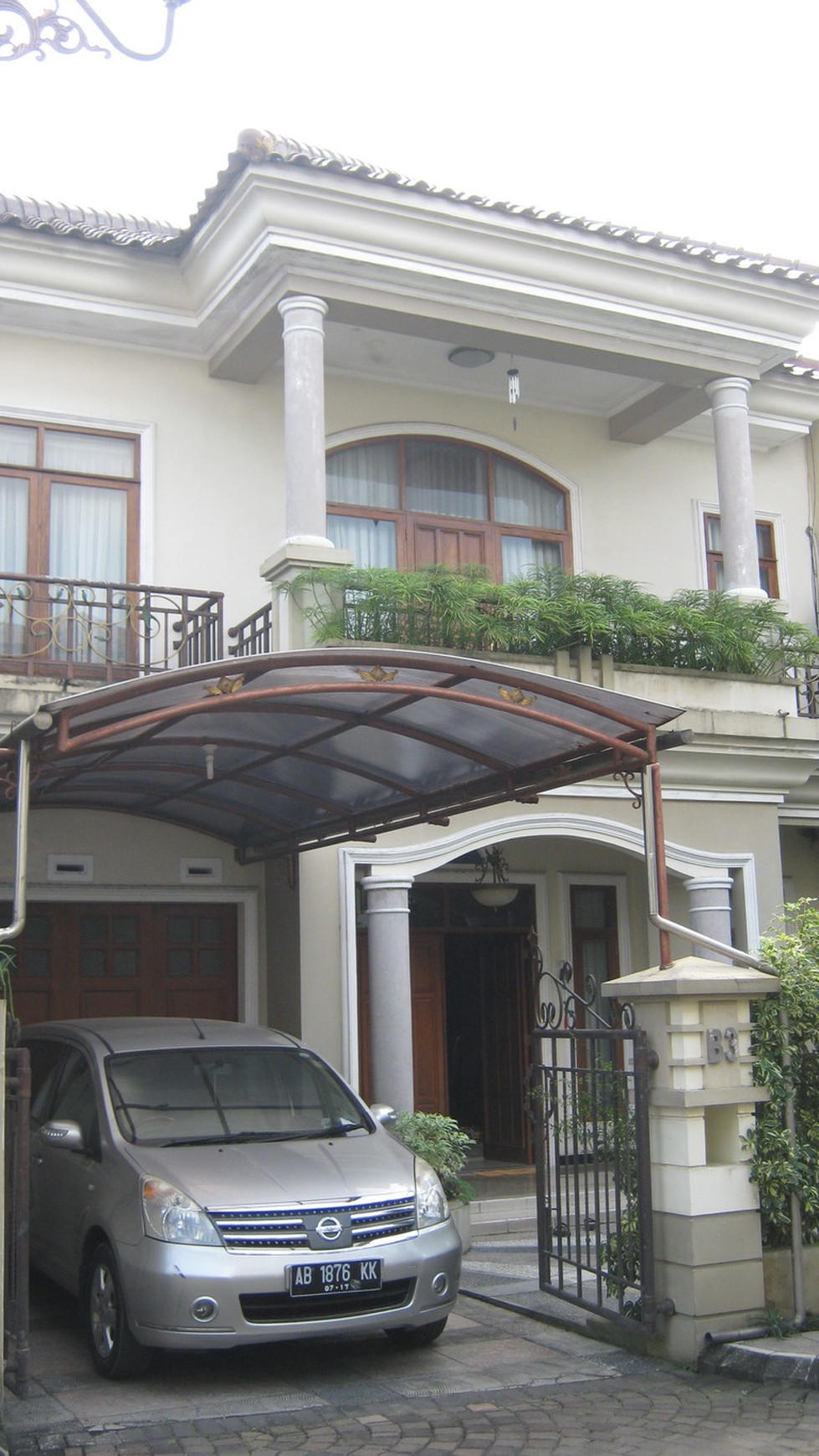 RUMAH DIPERUMAHAN DI JUAL