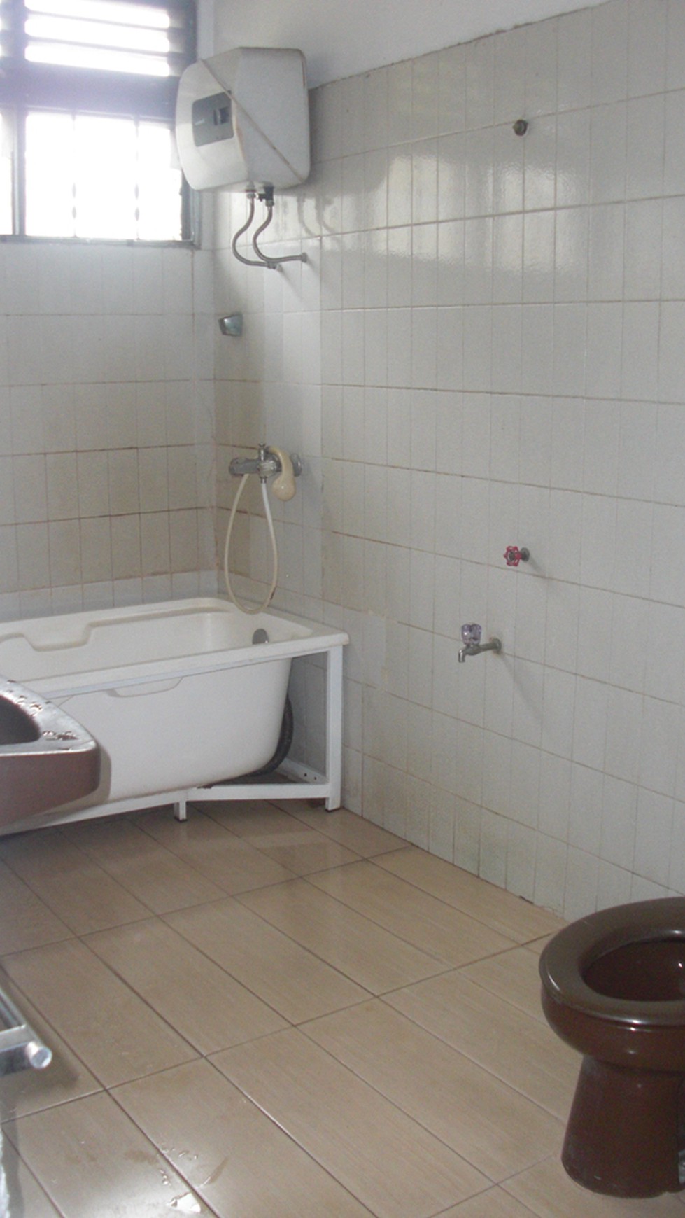 rumah bagus,di deplu,lingkungan aman,lokasi oke,harga murah