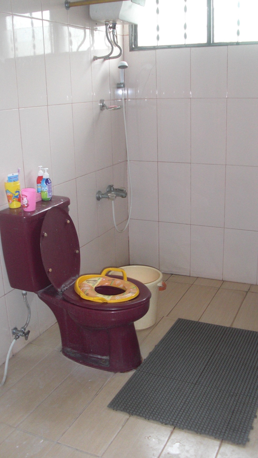 rumah bagus,di deplu,lingkungan aman,lokasi oke,harga murah