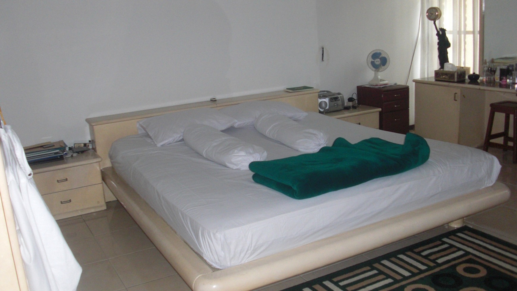 rumah bagus,di deplu,lingkungan aman,lokasi oke,harga murah