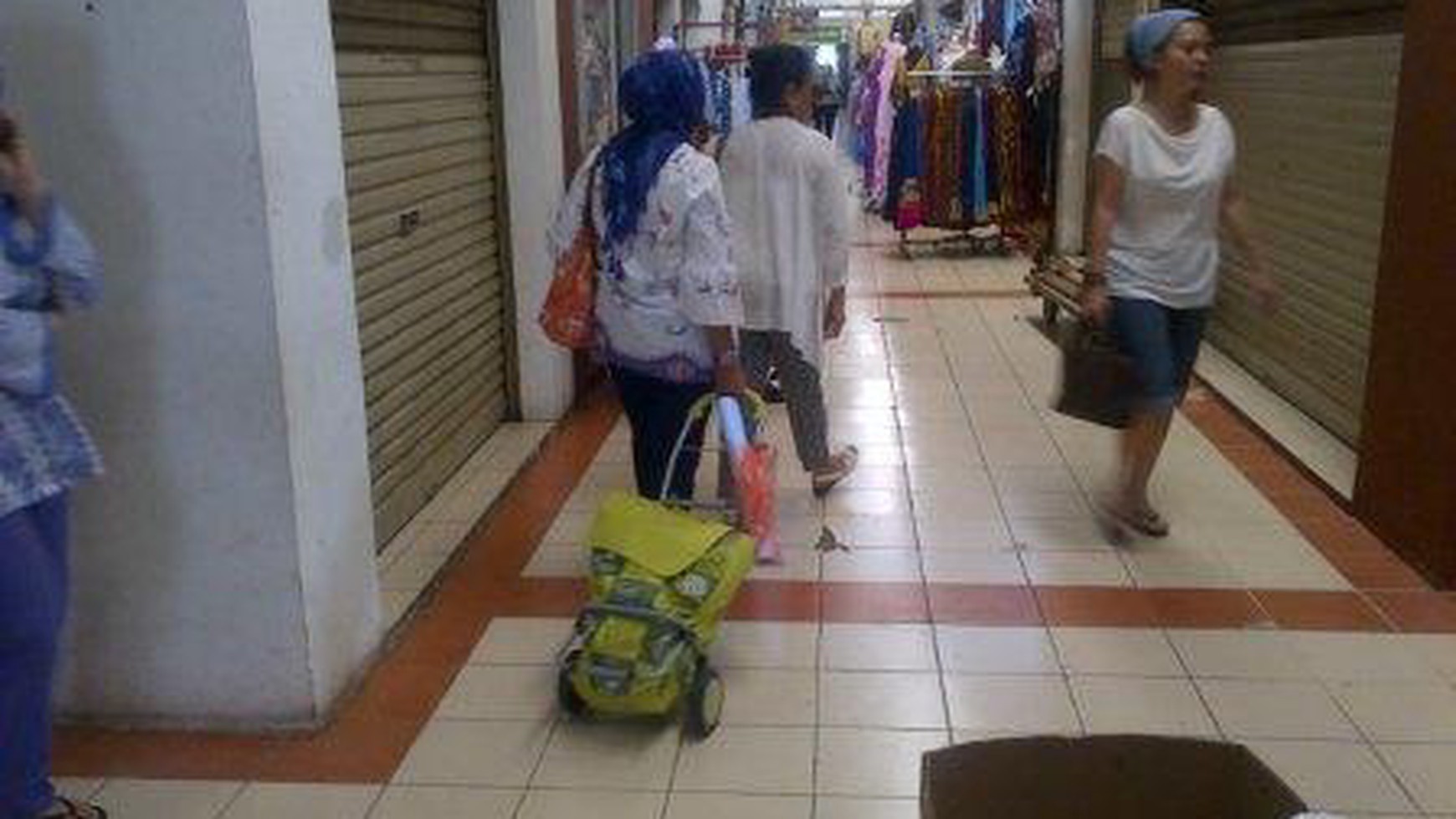 Kios di Pasar Modern Bintaro #ER