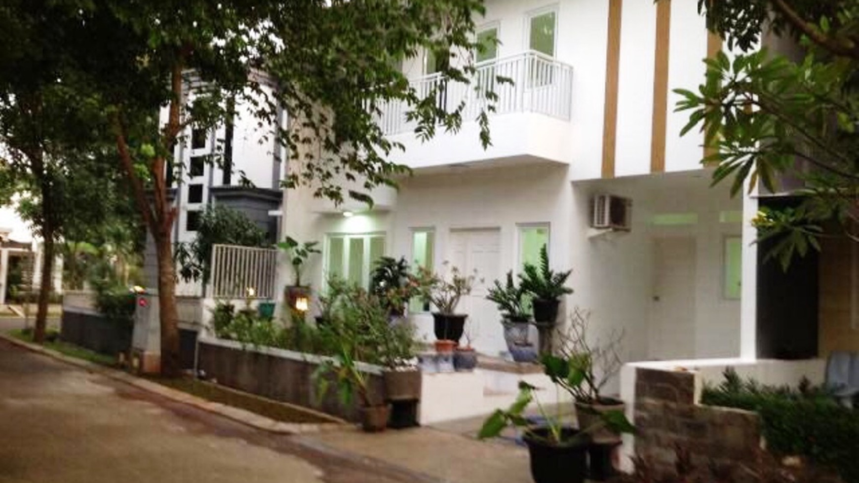 Rumah siap huni di bintaro tangerang