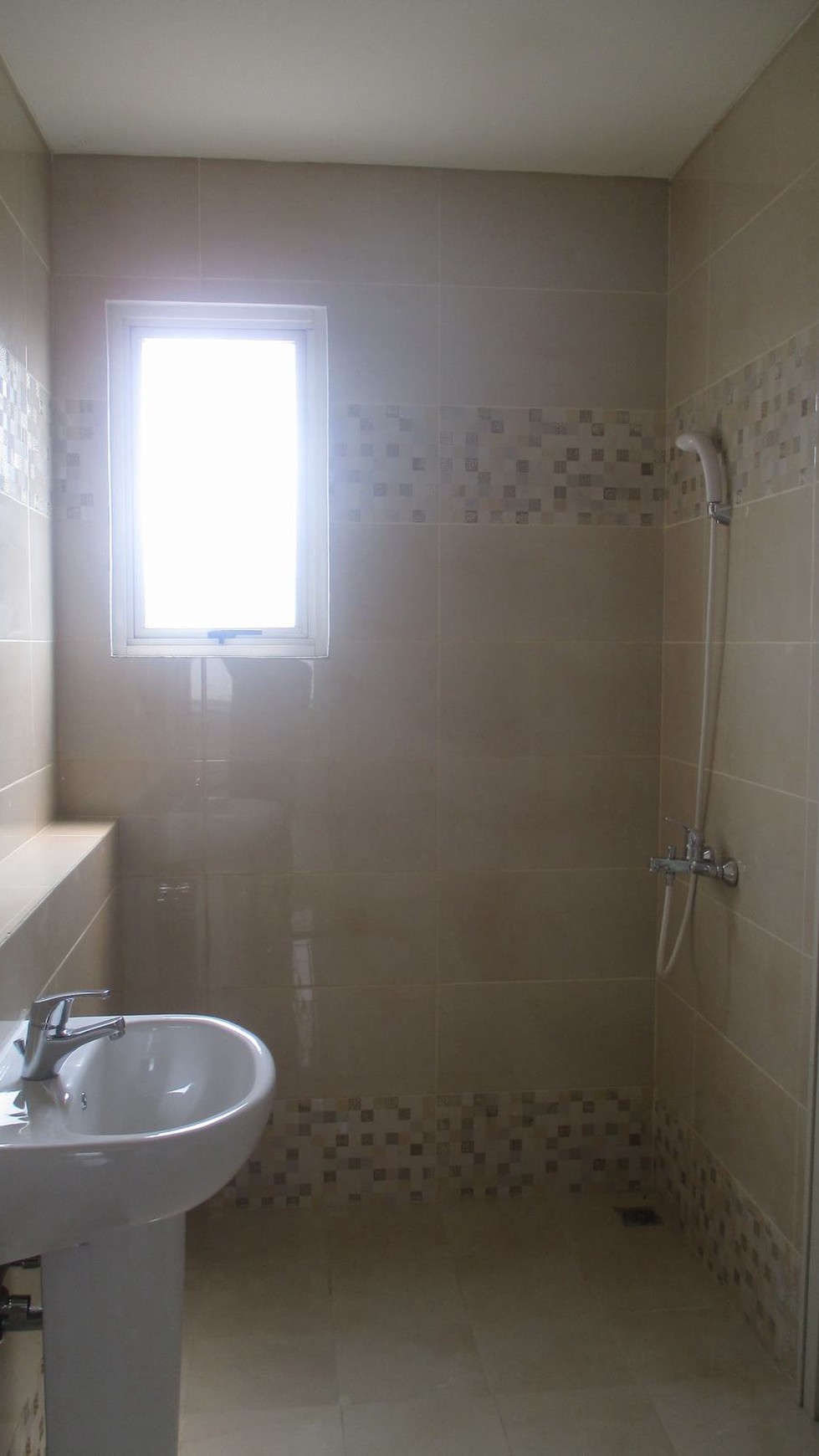 Dijual Rumah Baru Suvarna Padi - SUvarna Sutera, Pasar Kemis