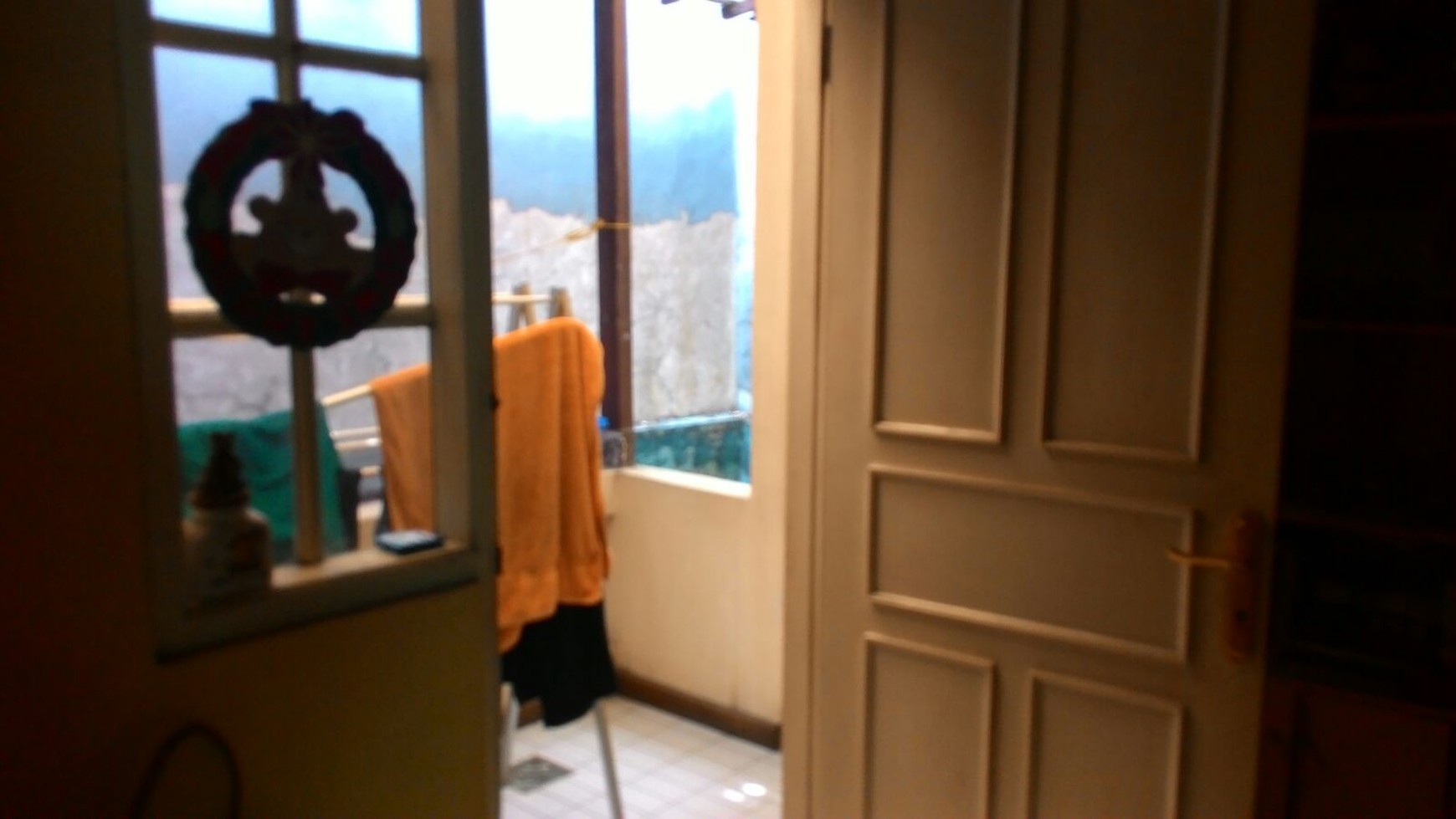 Rumah siap huni,strategis di Sektor 2.