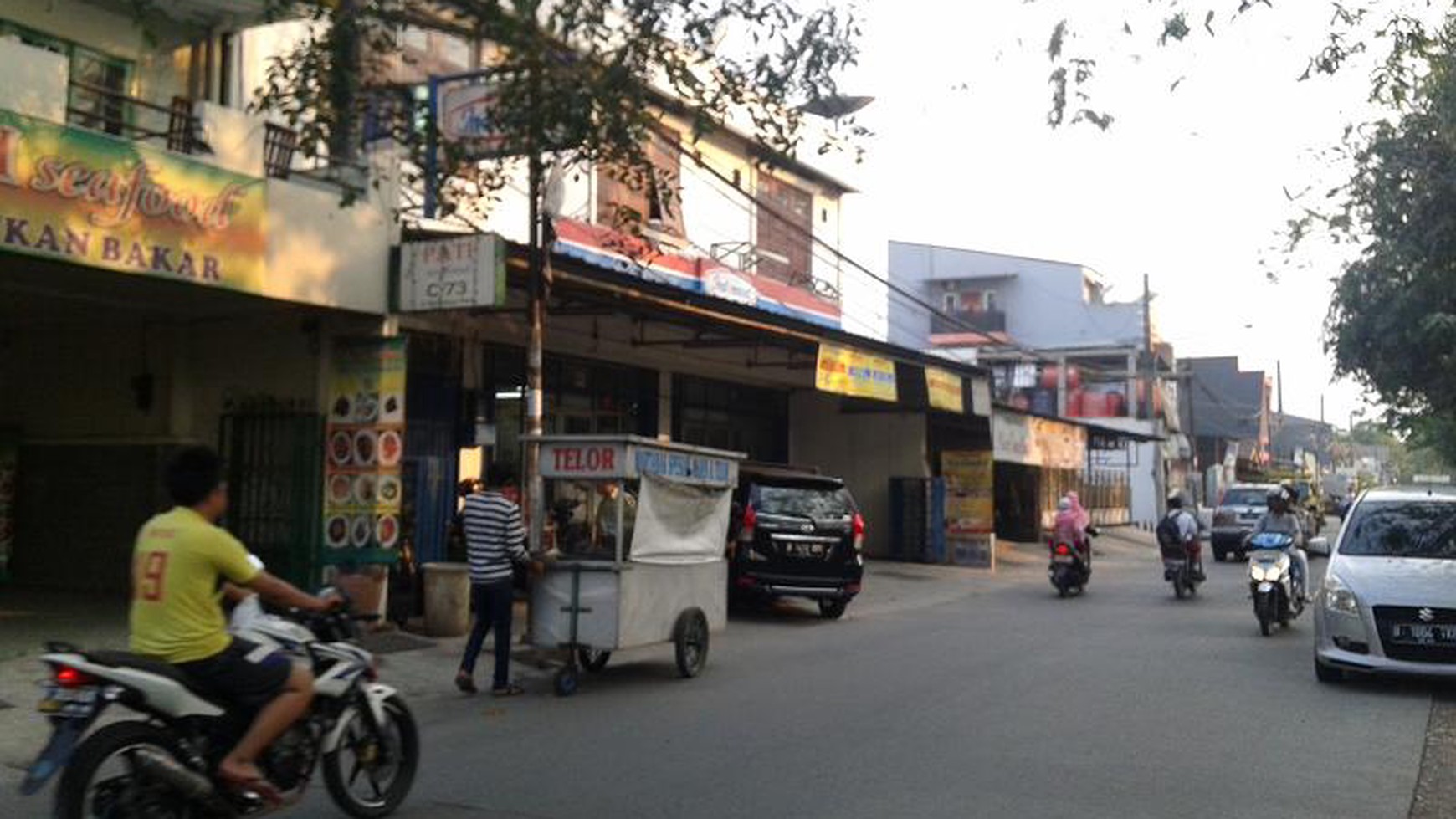 Ruko dijual di Bekasi Timur, jalan utama margahayu raya, investasi prima ditempat utama.