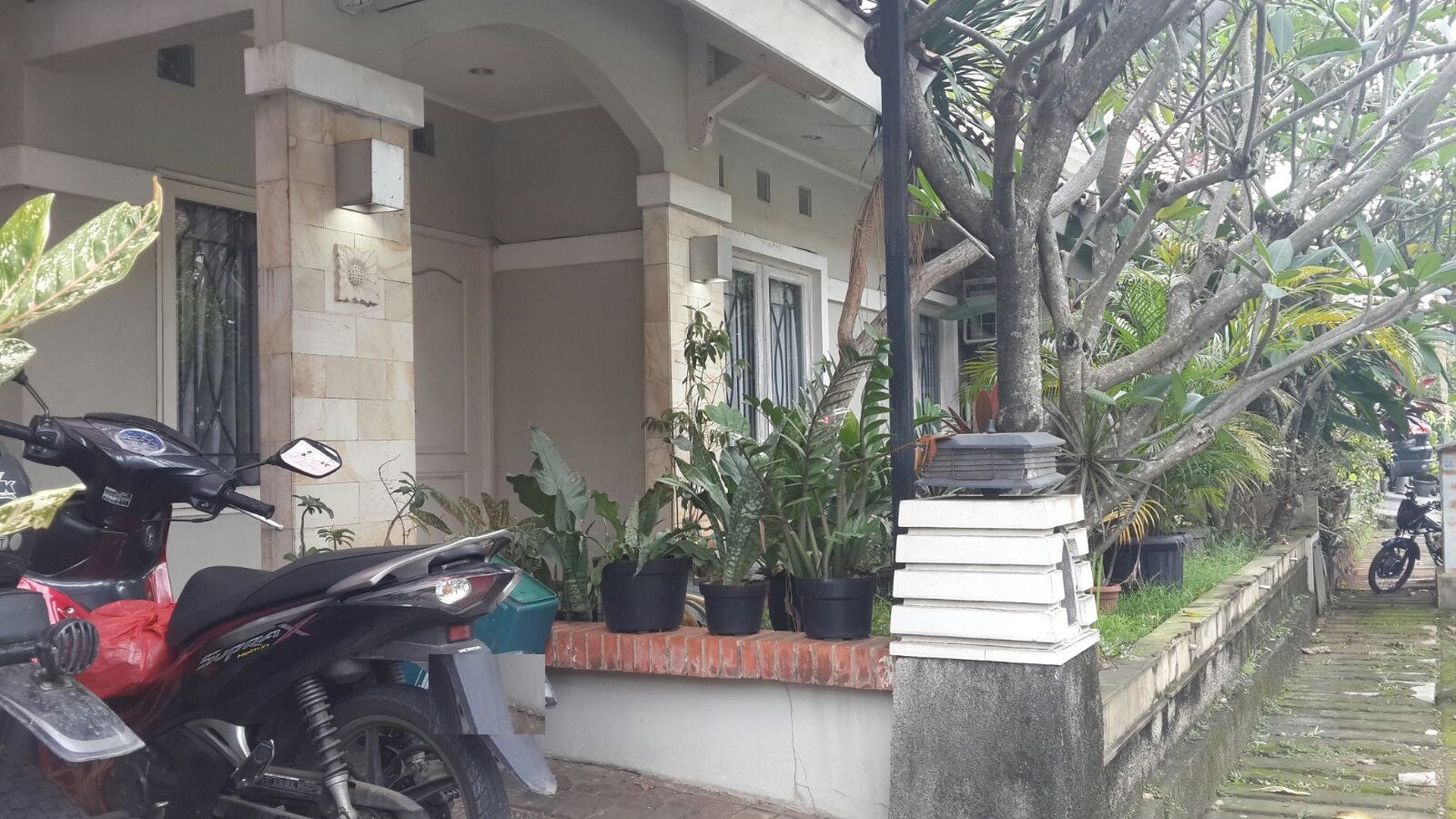 Rumah siap huni di Sektor 9 Bintaro Jaya