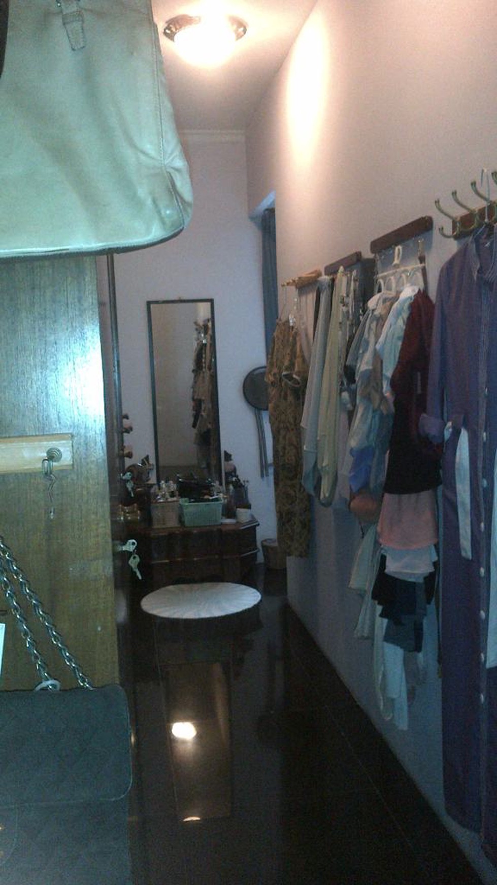 Rumah Minimalis,Bagus,siap huni di Mertilang Sektor 9 Bintaro Jaya