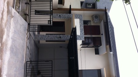 Rumah Minimalis Dalam Cluster Di Ciputat, rumah baru 2 lantai,