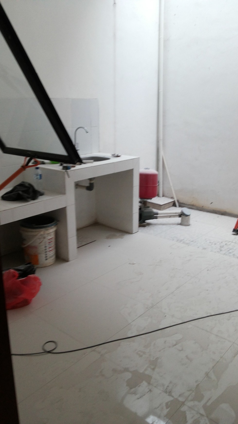 Rumah Minimalis Dalam Cluster Di Ciputat, rumah baru 2 lantai,