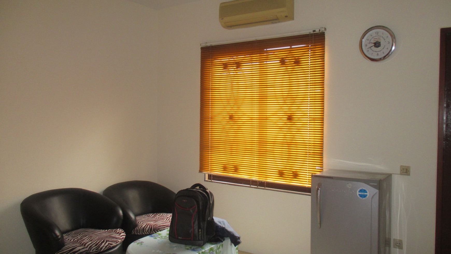 Disewakan Townhouse Taman Permata Hijau lantai 2 - Lippo Karawaci