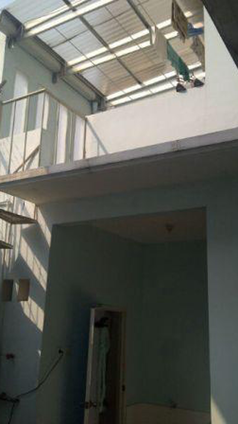 Rumah Camar Nan Cantik Bersih Tertata Rapi - Lokasi Bintaro sektor 3 #ER