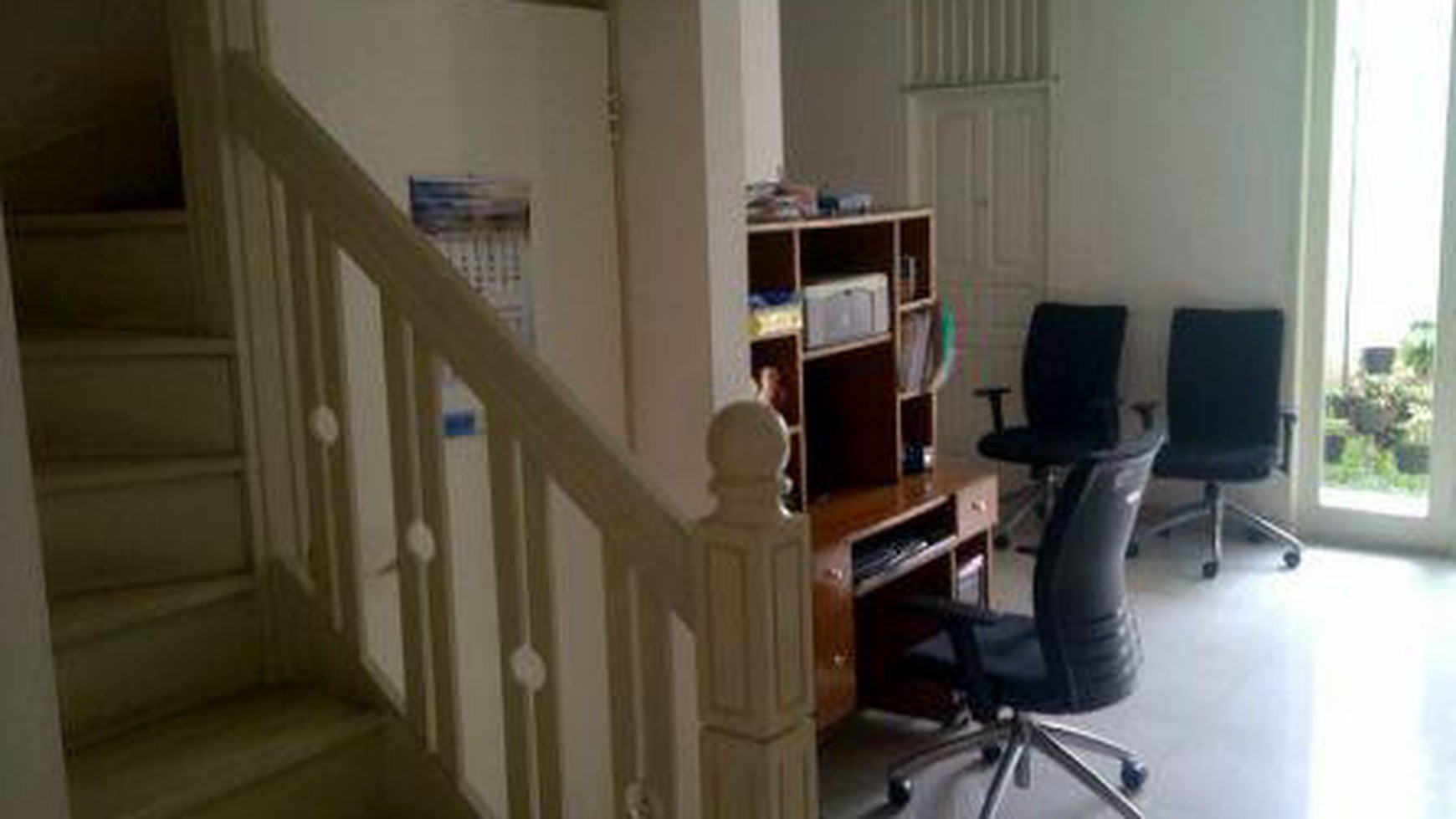 Rumah Camar Nan Cantik Bersih Tertata Rapi - Lokasi Bintaro sektor 3 #ER