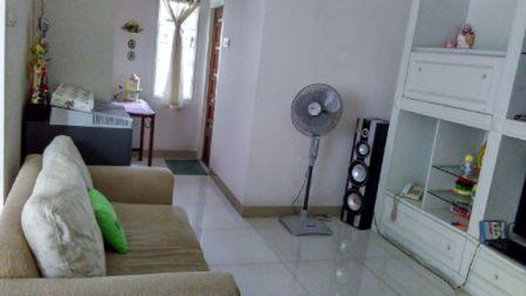 Rumah Camar Nan Cantik Bersih Tertata Rapi - Lokasi Bintaro sektor 3 #ER