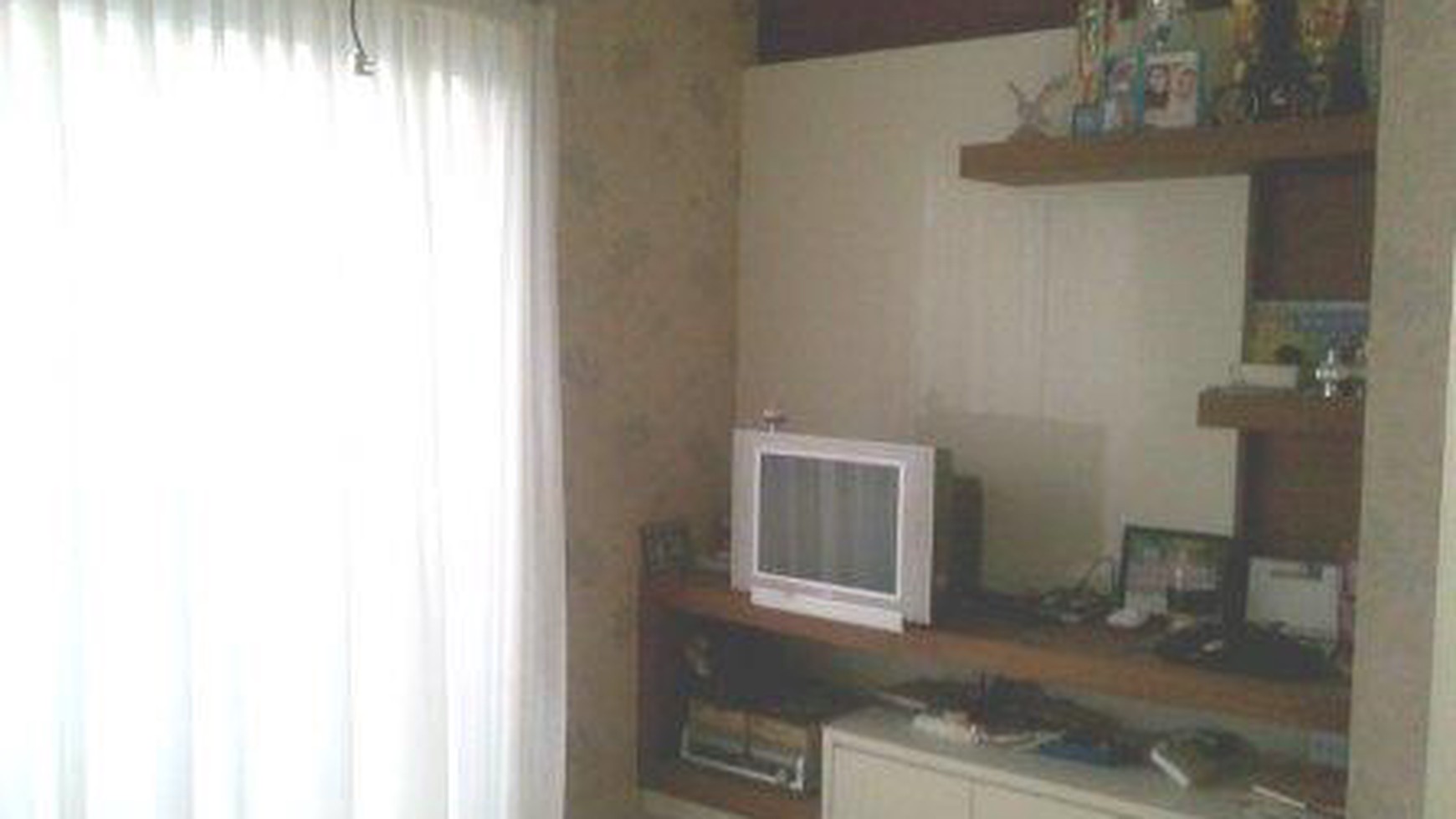 Sale Daerah Bintaro Rumah Hadap Timur dan Depan Taman #ER