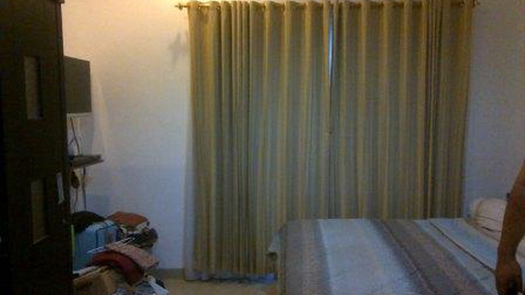 Sale Daerah Bintaro Rumah Hadap Timur dan Depan Taman #ER