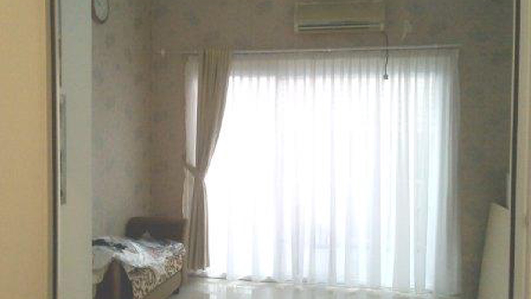 Sale Daerah Bintaro Rumah Hadap Timur dan Depan Taman #ER