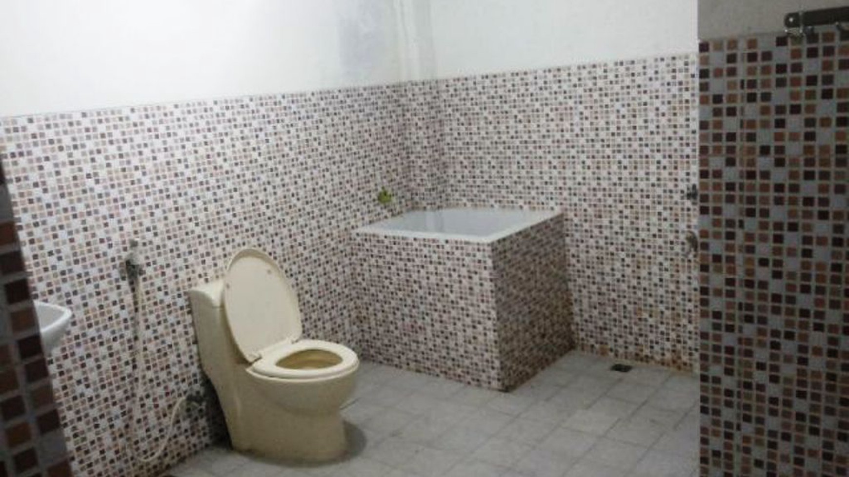 Rumah Siap Huni,strategis,lokasi bagus di Gambir Jakarta Pusat