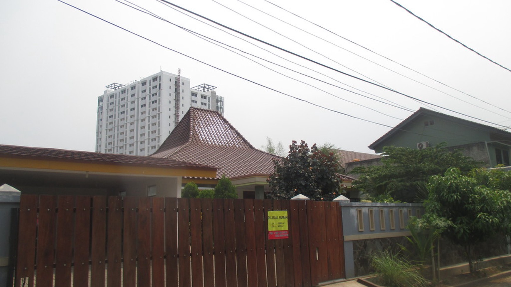 Dijual Rumah Islamic Village Tanah Luas - Karawaci