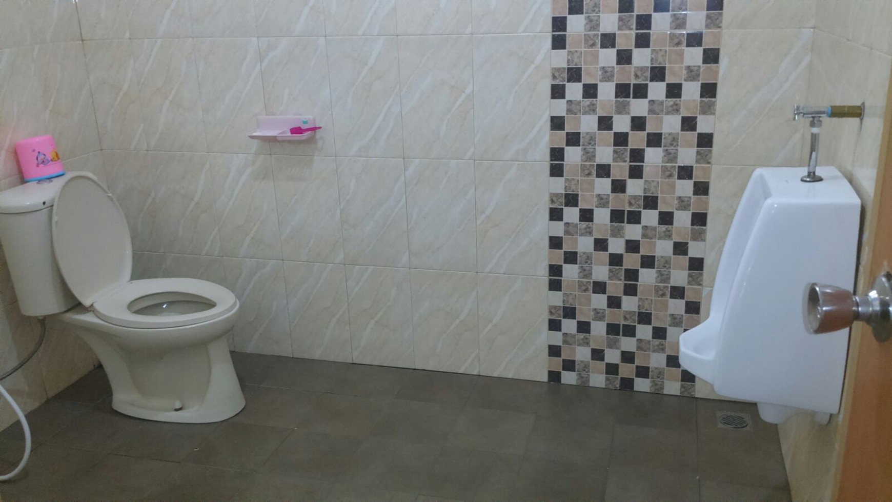 Dijual Rumah Islamic Village Tanah Luas - Karawaci