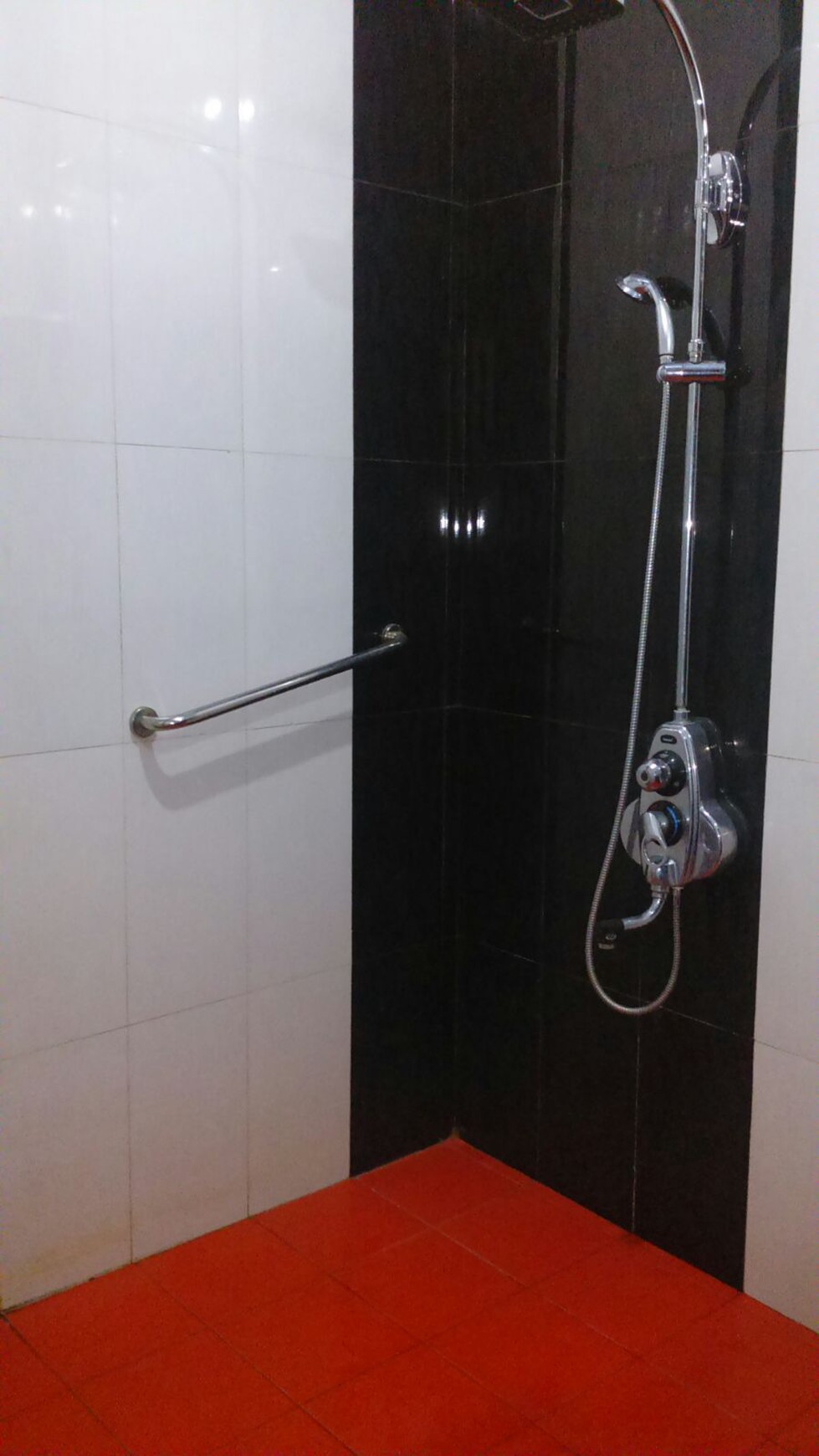 Dijual Rumah Islamic Village Tanah Luas - Karawaci