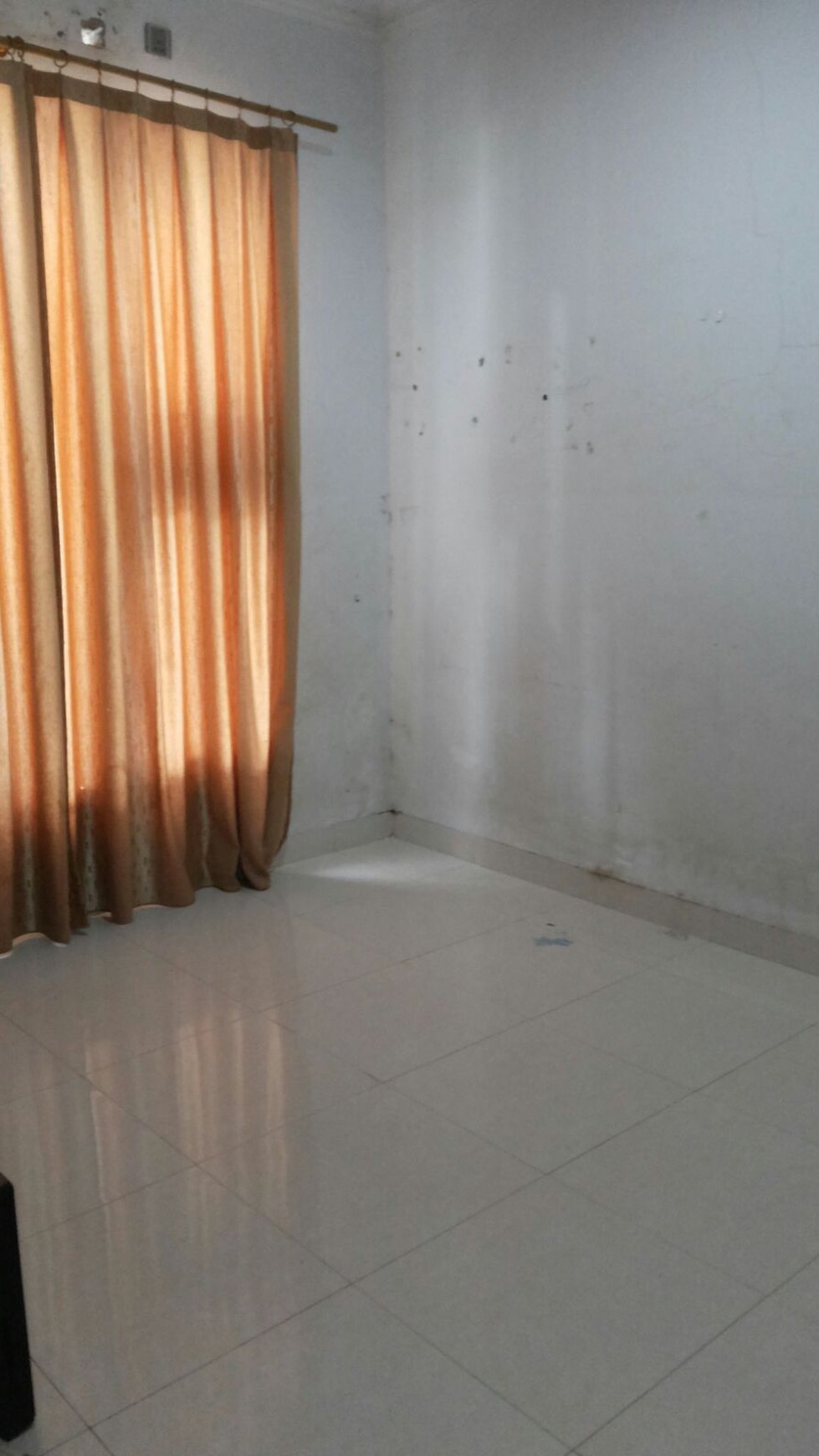 Rumah siap huni ,nyaman di Graha Bintaro