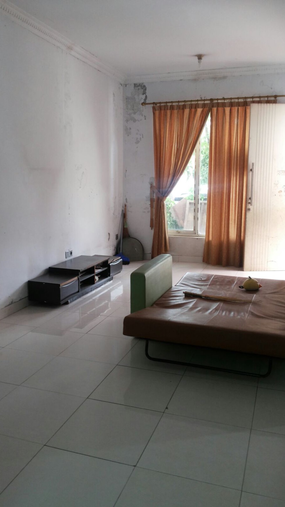 Rumah siap huni ,nyaman di Graha Bintaro