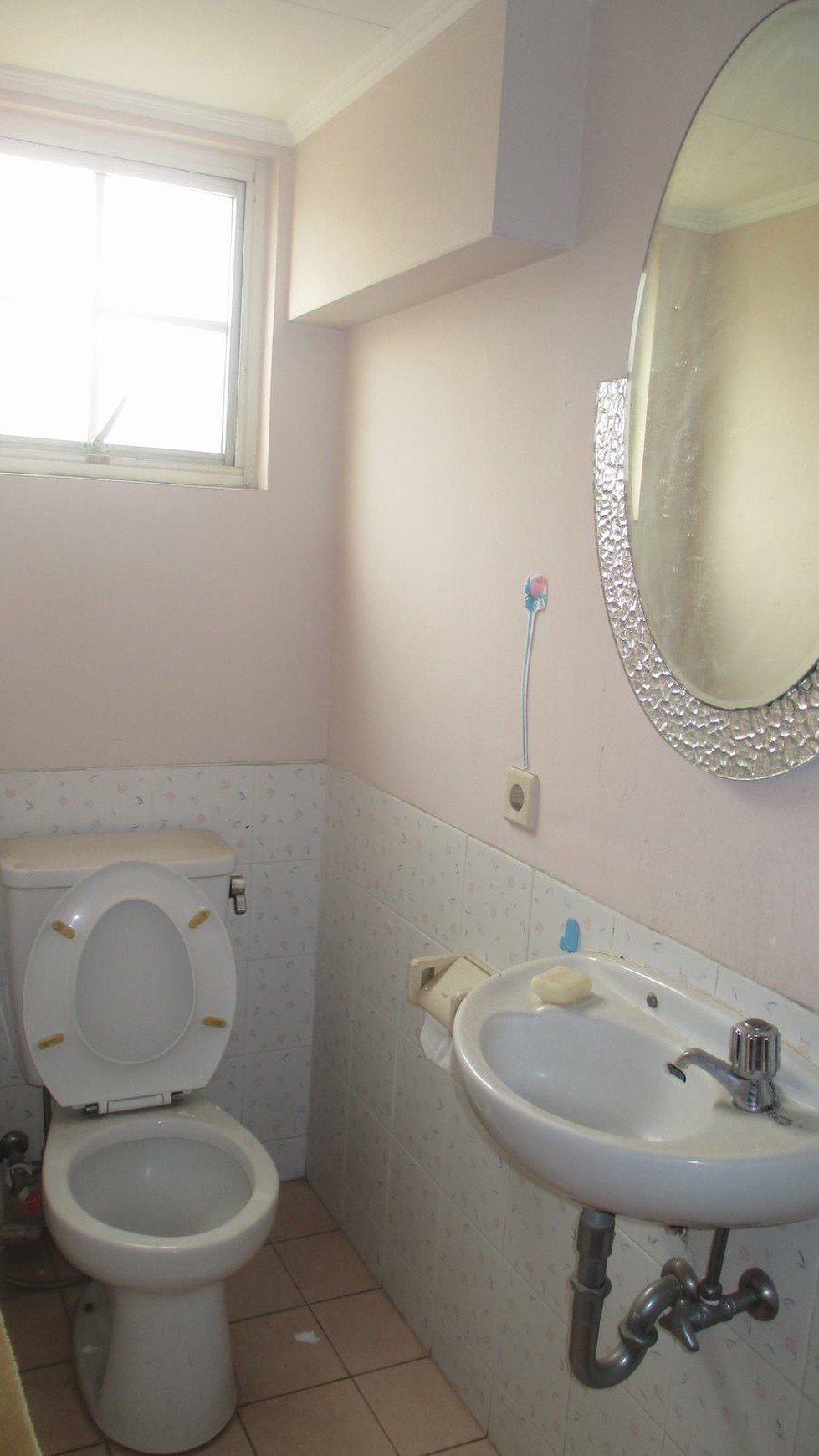 Dijual Townhouse Taman Hijau Lantai 2&3- Lippo Karawaci