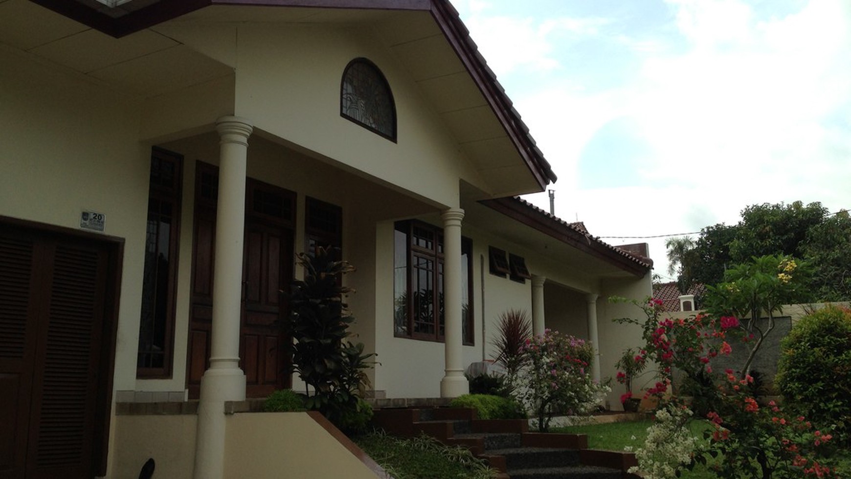 Rumah Bagus di Tengah Kota Depok