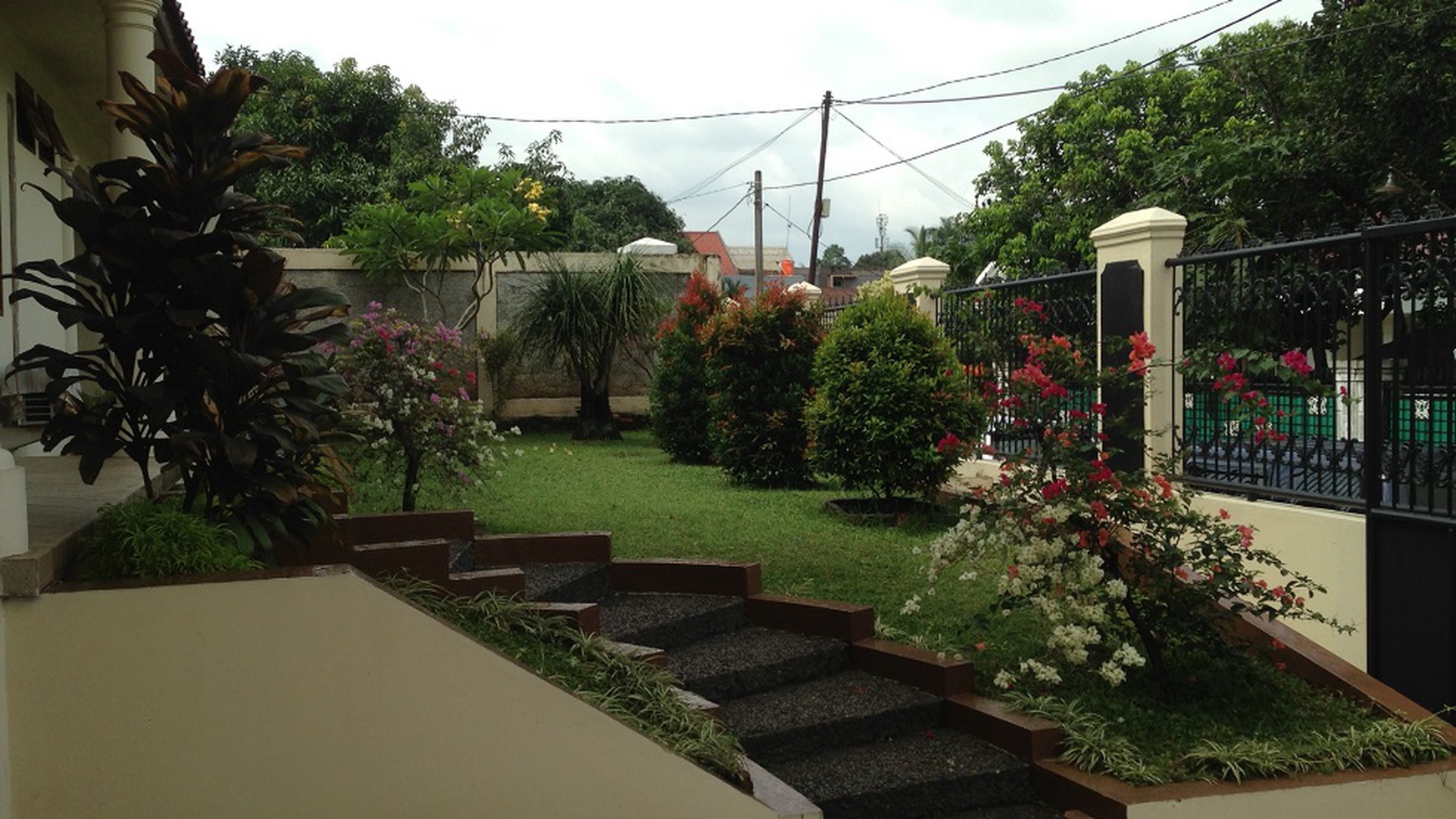 Rumah Bagus di Tengah Kota Depok