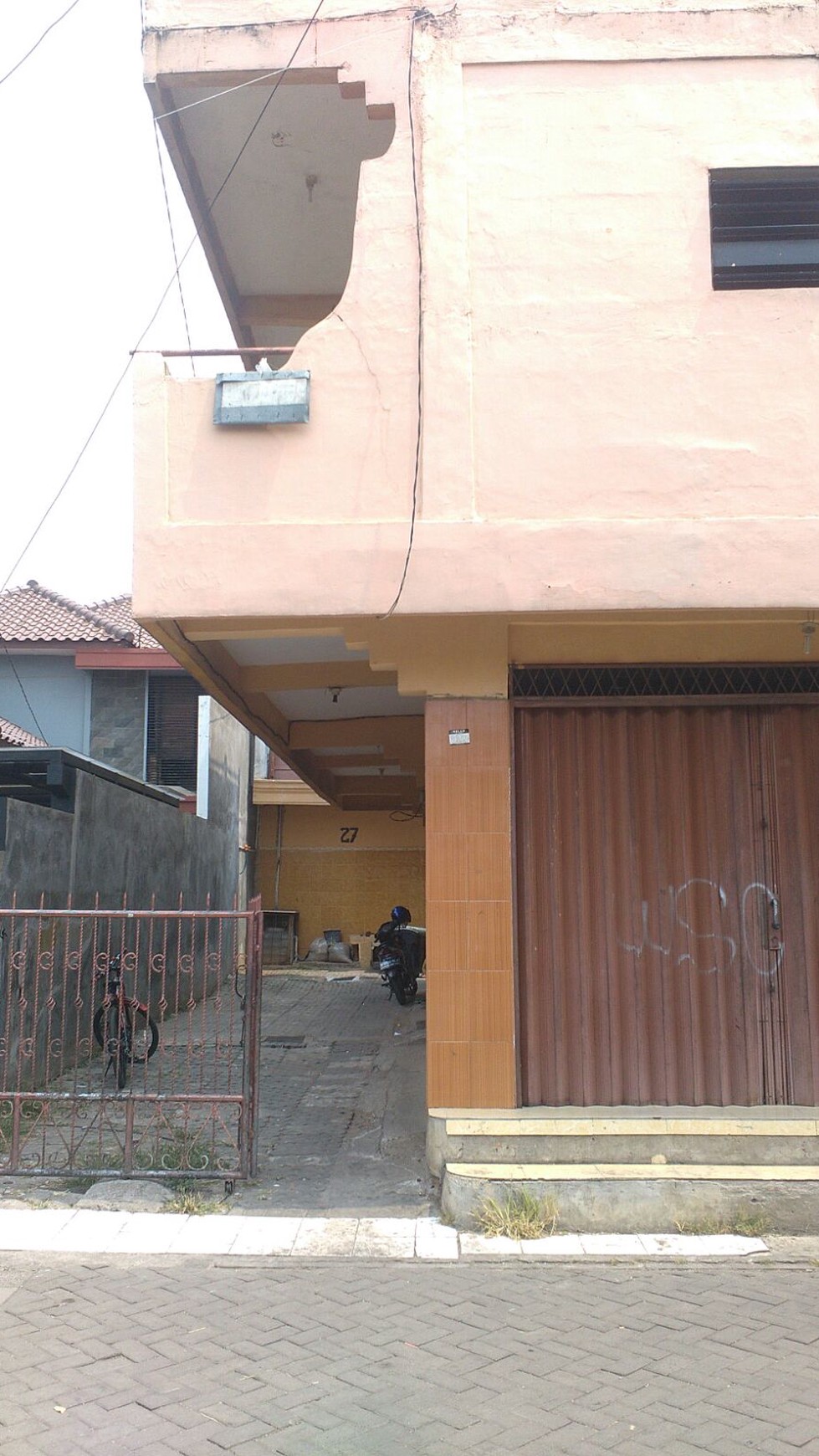 Rumah Kosan di Celedug dijual