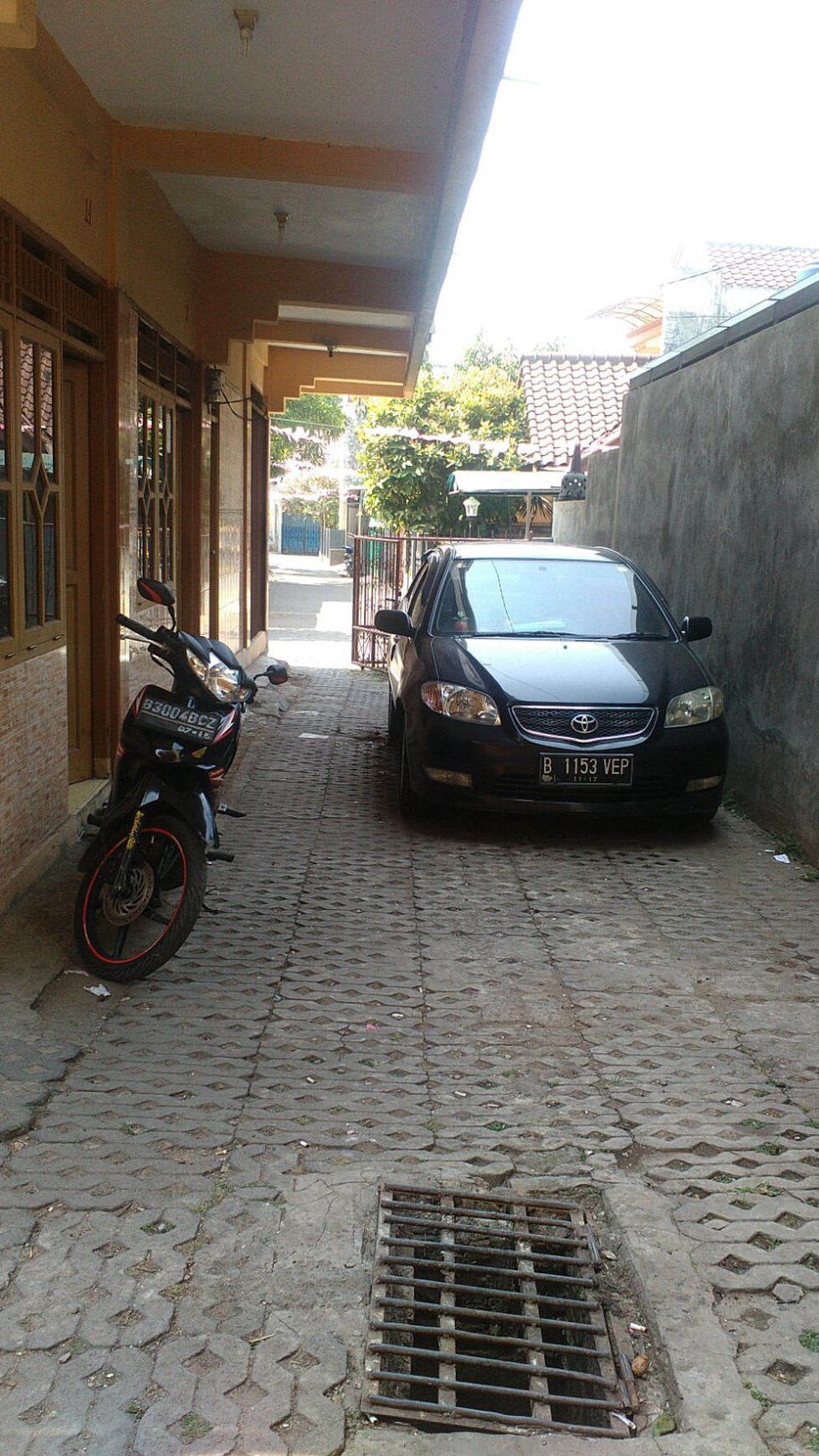 Rumah Kosan di Celedug dijual