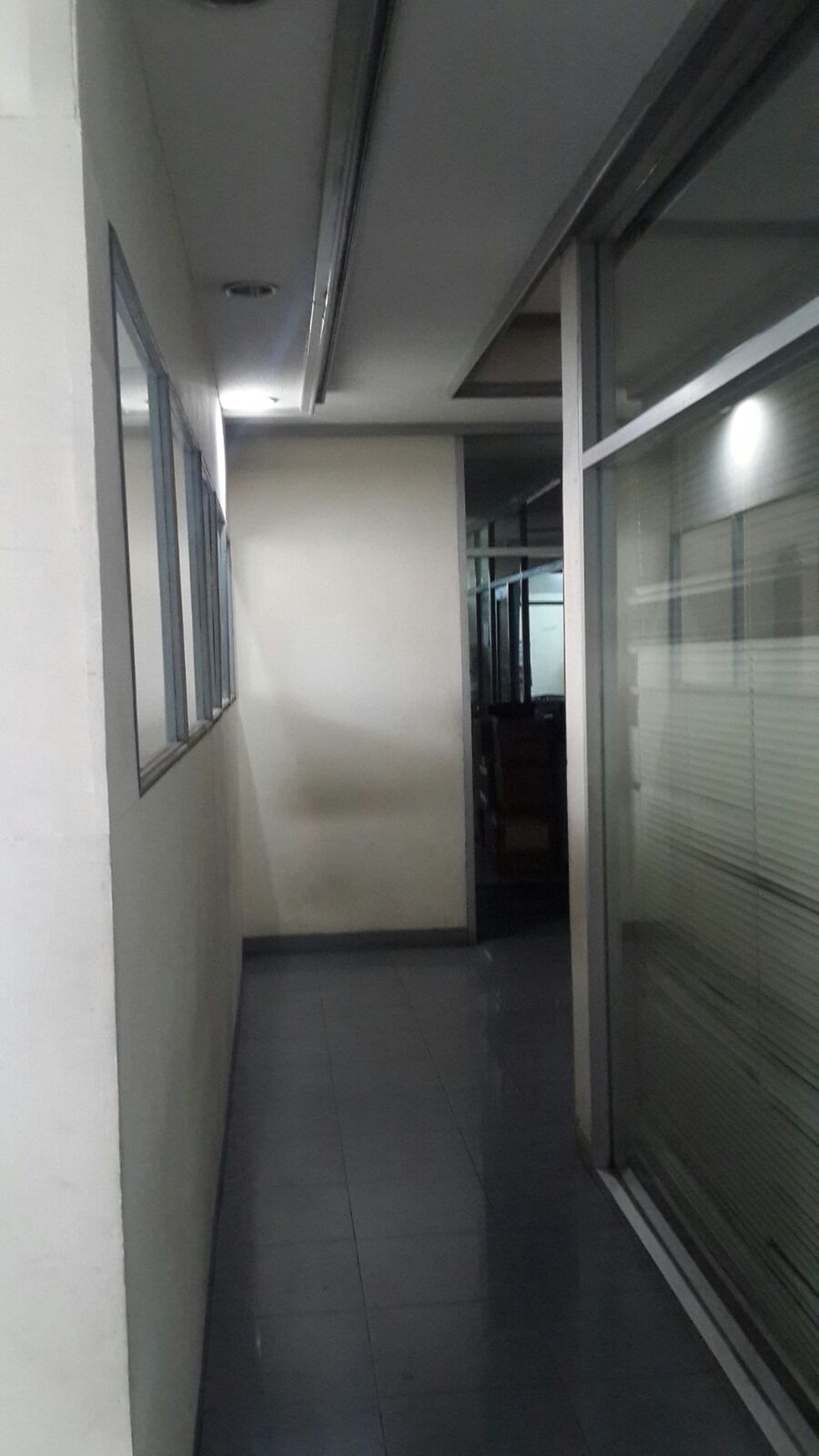 Ruang kantor dan hunian