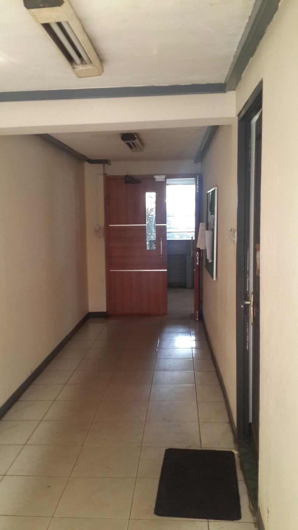 Ruang kantor dan hunian