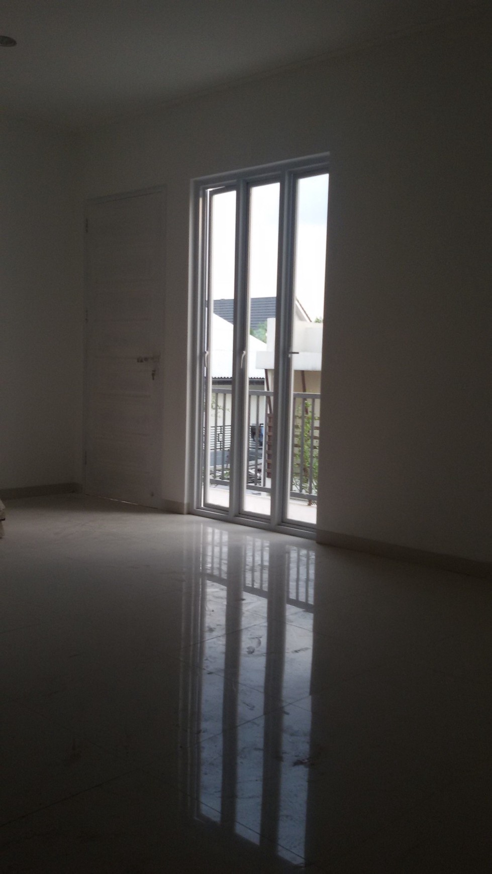 Rumah Brand New,Siap Huni, lokasi strategis,di Cilandak DKI Jakarta Selatan,10 menit ke citos