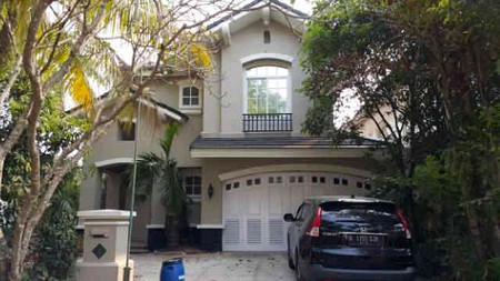 Disewakan Rumah Taman Mediteranian Golf - Lippo Karawaci