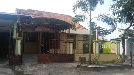 RUMAH DIJUAL DI JL. KENINCI, SAMBIREJO, KADIPIRO, BANJARSARI, SURAKARTA