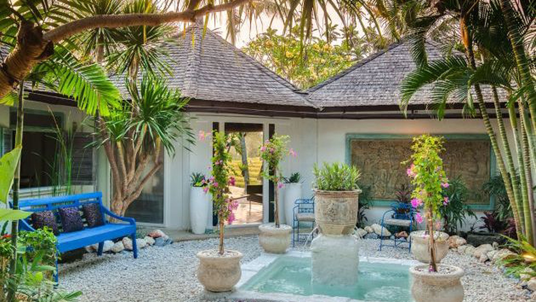 Freehold Charming Balinesse Villa 1000m2 with 3 Bedrooms at Berawa Canggu (HG)