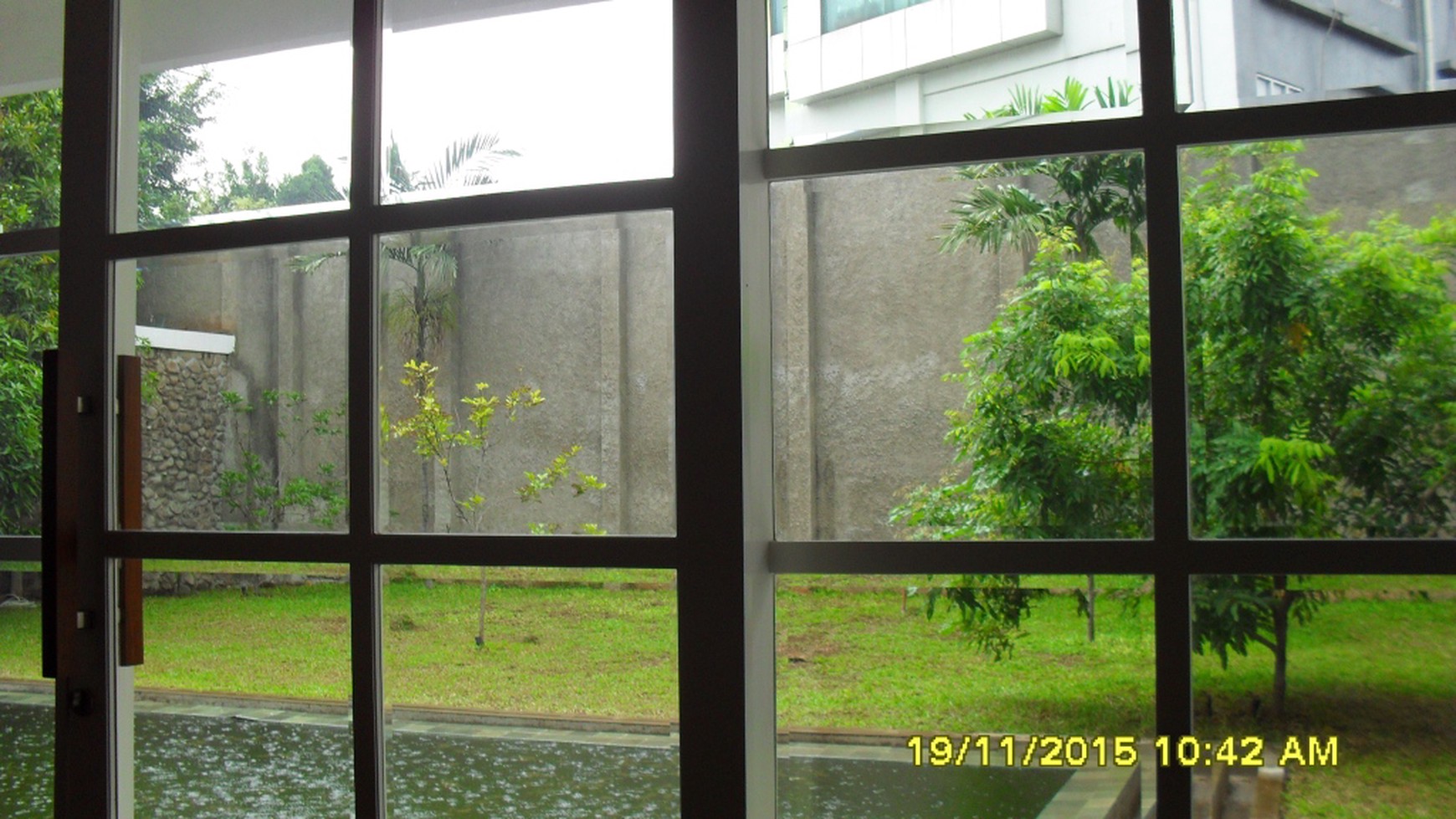 Rumah DIjual di Kebayoran Baru.. 3 Lantai..