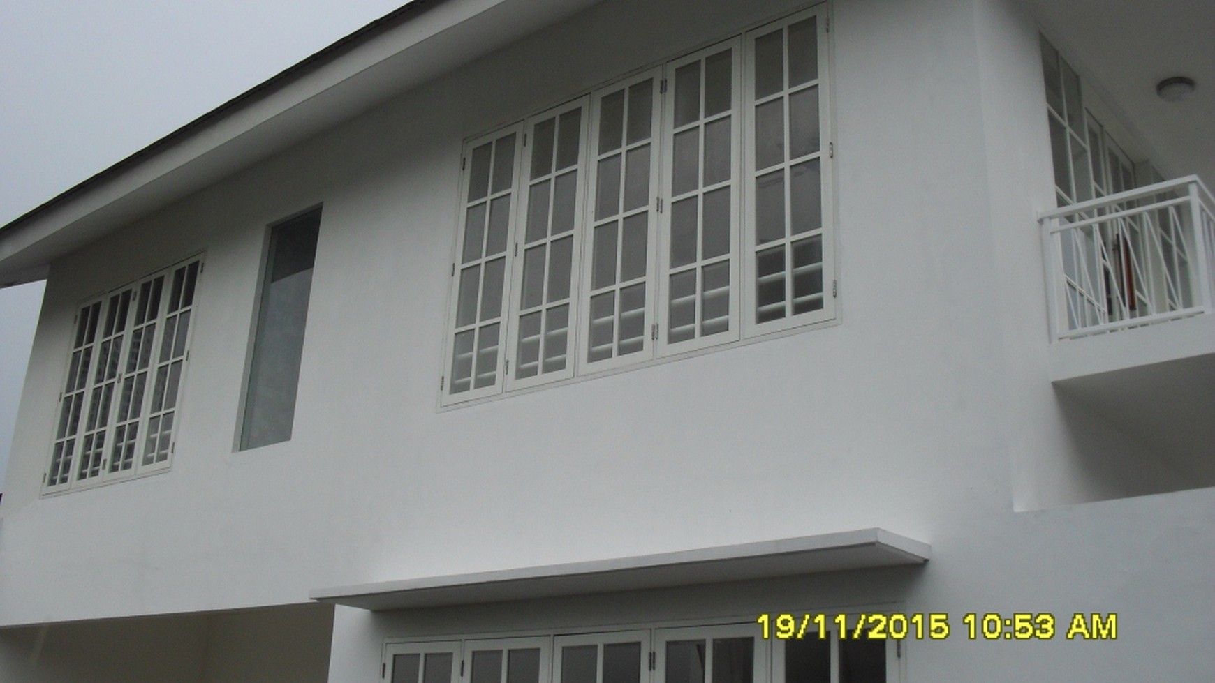 Rumah DIjual di Kebayoran Baru.. 3 Lantai..