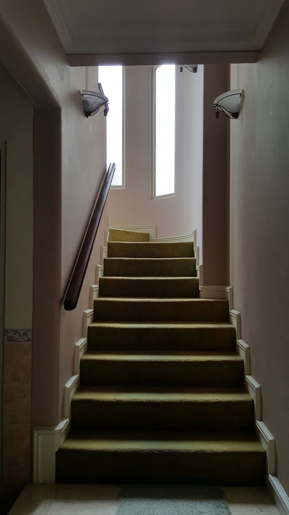 Dijual Rumah Bagus Taman Beverly Golf - Lippo Karawaci