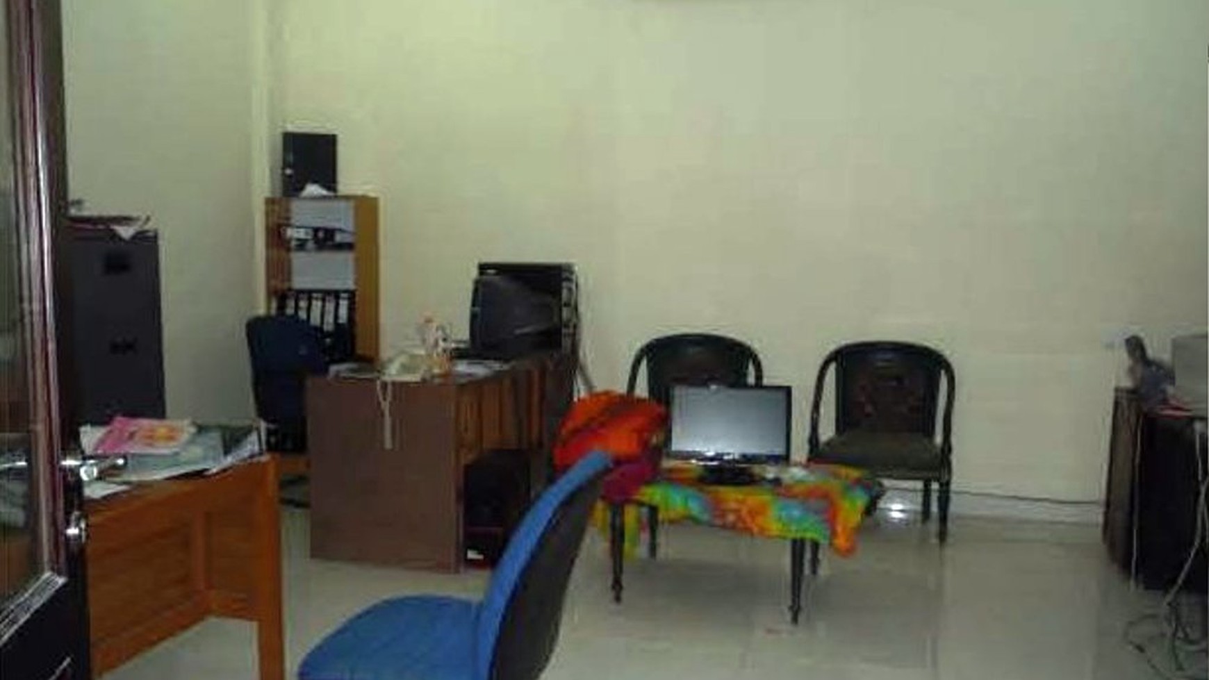 GEDUNG PERKANTORAN DAN MINI APARTEMEN