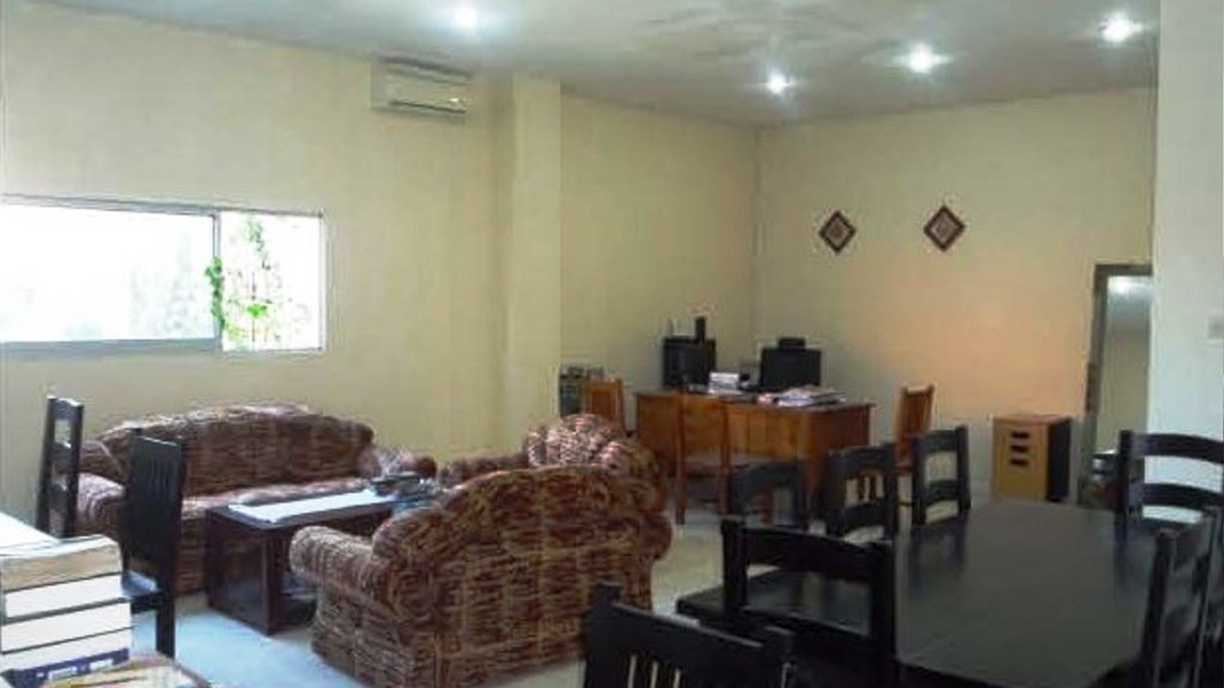 GEDUNG PERKANTORAN DAN MINI APARTEMEN