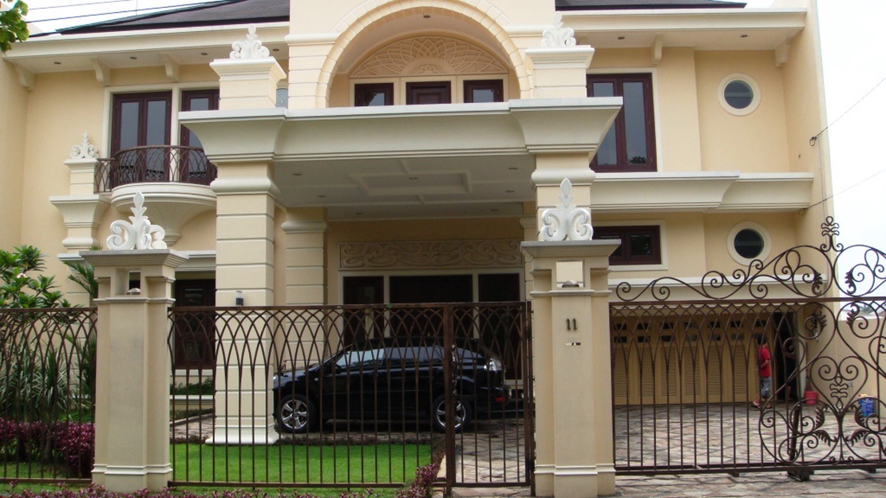 Rumah Mewah di Kawasan Lebak Bulus, Jakarta Selatan