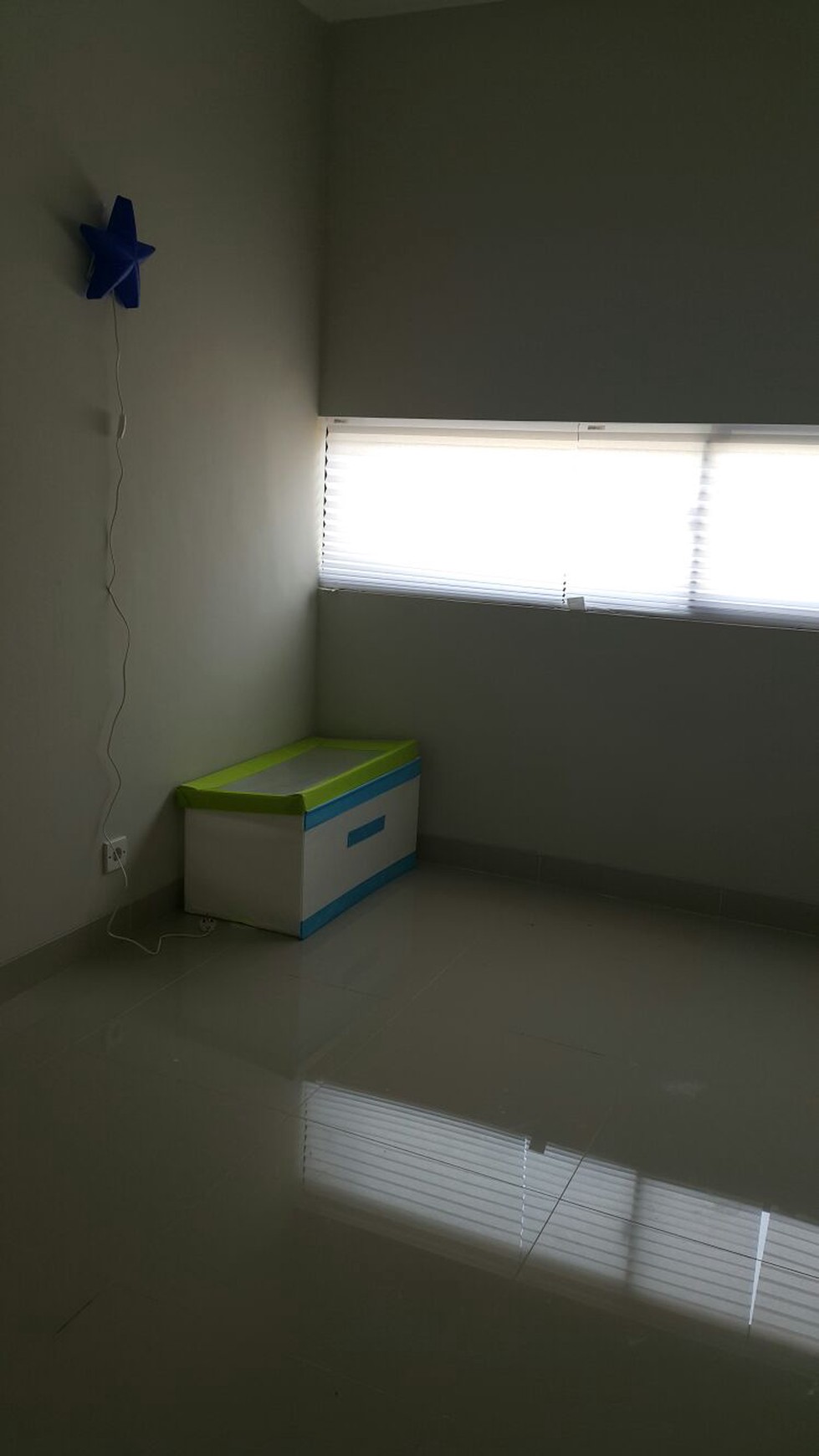 Rumah baru minimalis dan modern dikawasan elit