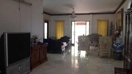 Rumah besar di daerah bsd #AK